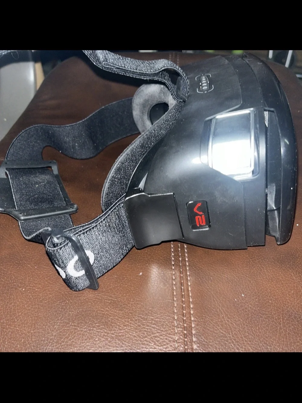Homido VR Headset V2 for iPhone Android Apple Samsung LG 2000 Apps movies